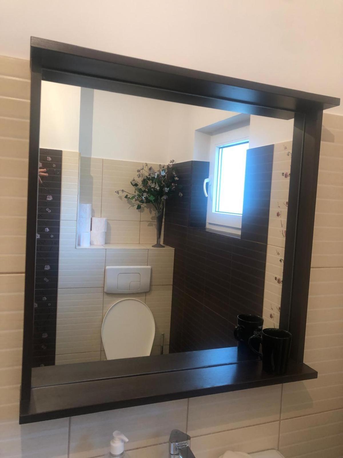 Apartament Cu 3 Camere La Poala Muntilor Fagaras Victoria  Exterior foto